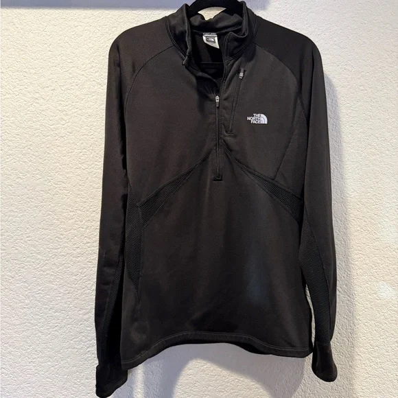 The North Face Black Half-Zip Performance Pullover - Picture 3 of 6